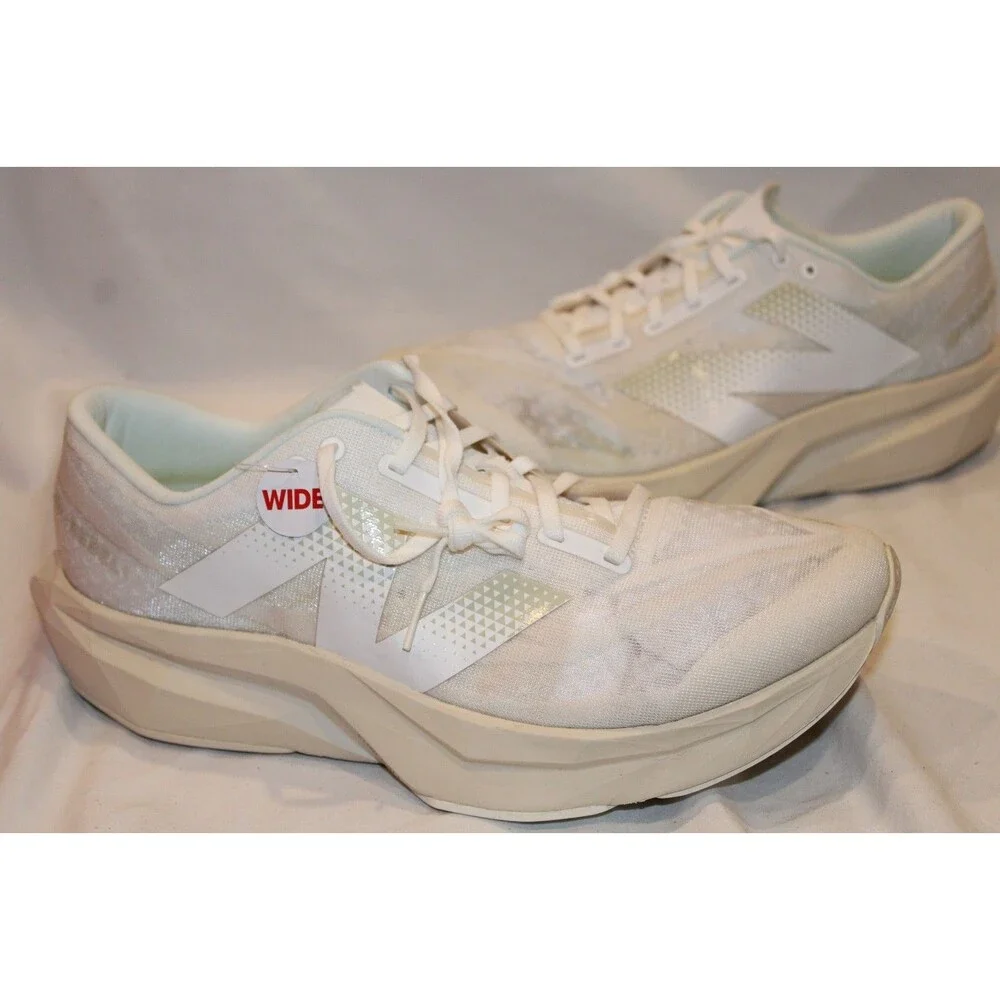 New Balance FuelCell Rebel V4 Women’s Running Athletic‎ Shoes White NIB 9 WIDE